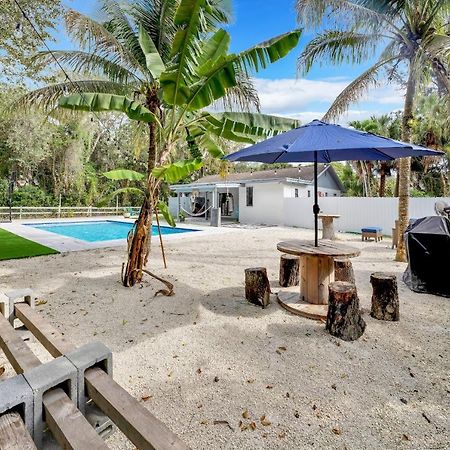 Farmhouse Miami Exterior photo